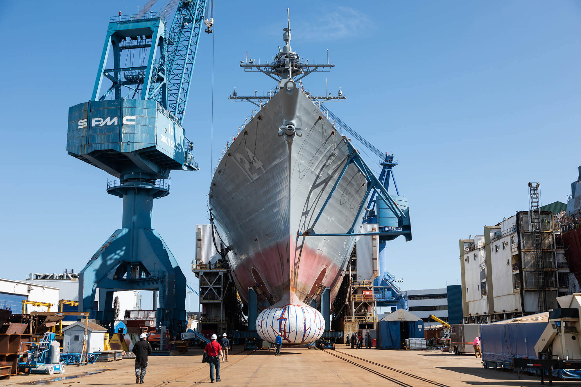 USS Harvey C. Barnum Jr. (DDG 124) translates to drydock at BIW